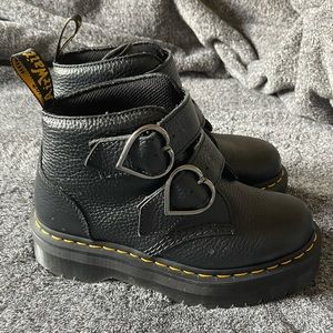 Dr Marten Devon Heart Platform Boots